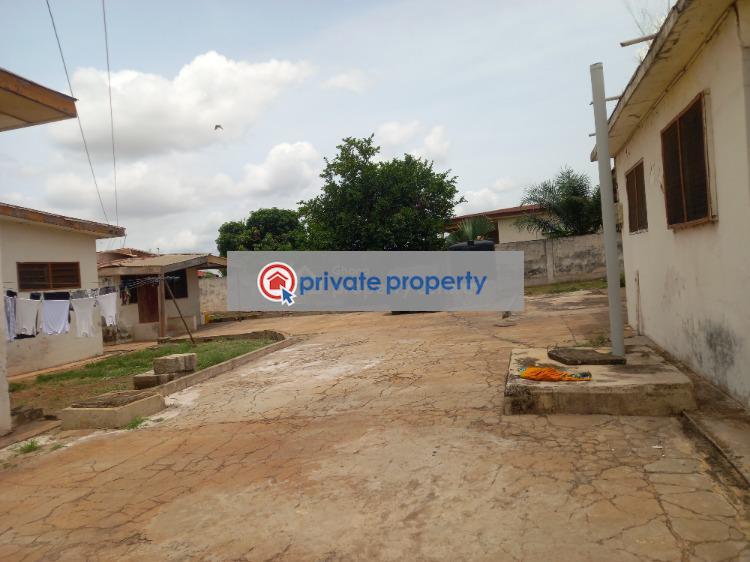 9 bedroom House For Sale &nbsp;kwadaso ( Odineho). Kumasi Metropolitan Ashanti - 8