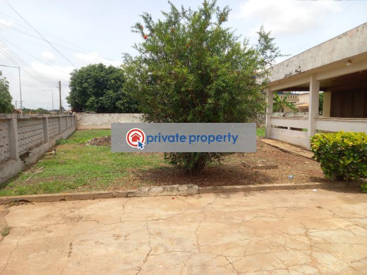 9 bedroom House For Sale &nbsp;kwadaso ( Odineho). Kumasi Metropolitan Ashanti - 6