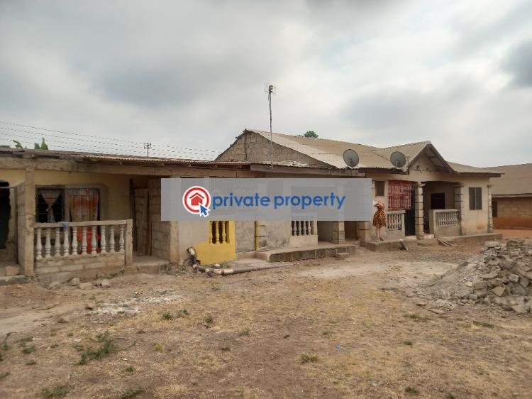 9 bedroom House For Sale &nbsp;heman Neat Mampongteng. Kwabre Ashanti - 0