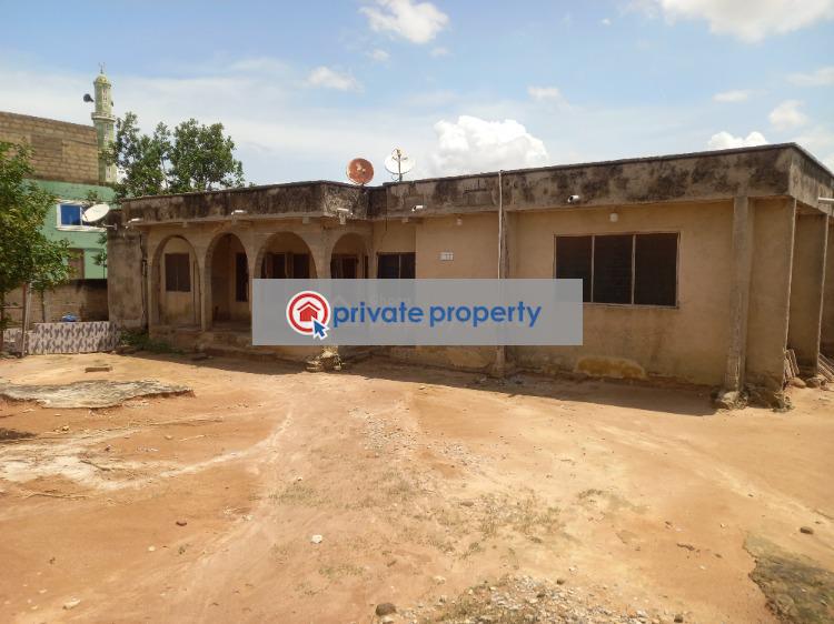 9 bedroom House For Sale &nbsp;kenyasi Nwamase. Kumasi Metropolitan Ashanti - 5