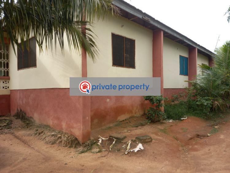 9 bedroom House For Sale &nbsp;akokuamo, Near Parkoso, Fumesua Asokore Mampong. Kumasi Metropolitan Ashanti - 6