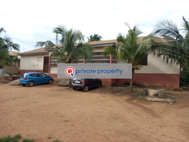 9 bedroom House For Sale &nbsp;akokuamo, Near Parkoso, Fumesua Asokore Mampong. Kumasi Metropolitan Ashanti - 0