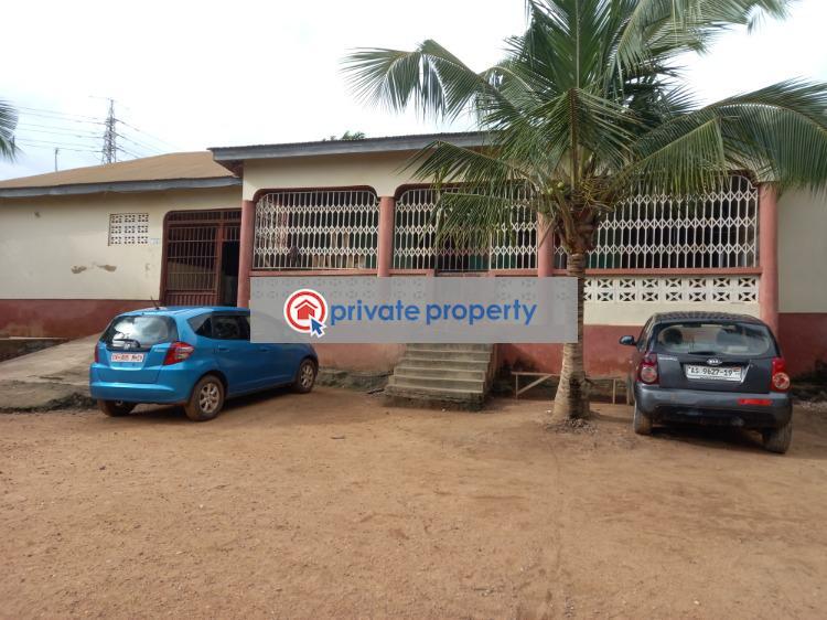 9 bedroom House For Sale &nbsp;akokuamo, Near Parkoso, Fumesua Asokore Mampong. Kumasi Metropolitan Ashanti - 1