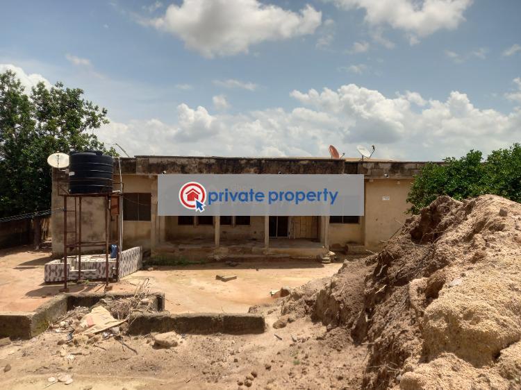 9 bedroom House For Sale &nbsp;kenyasi Nwamase. Kumasi Metropolitan Ashanti - 1