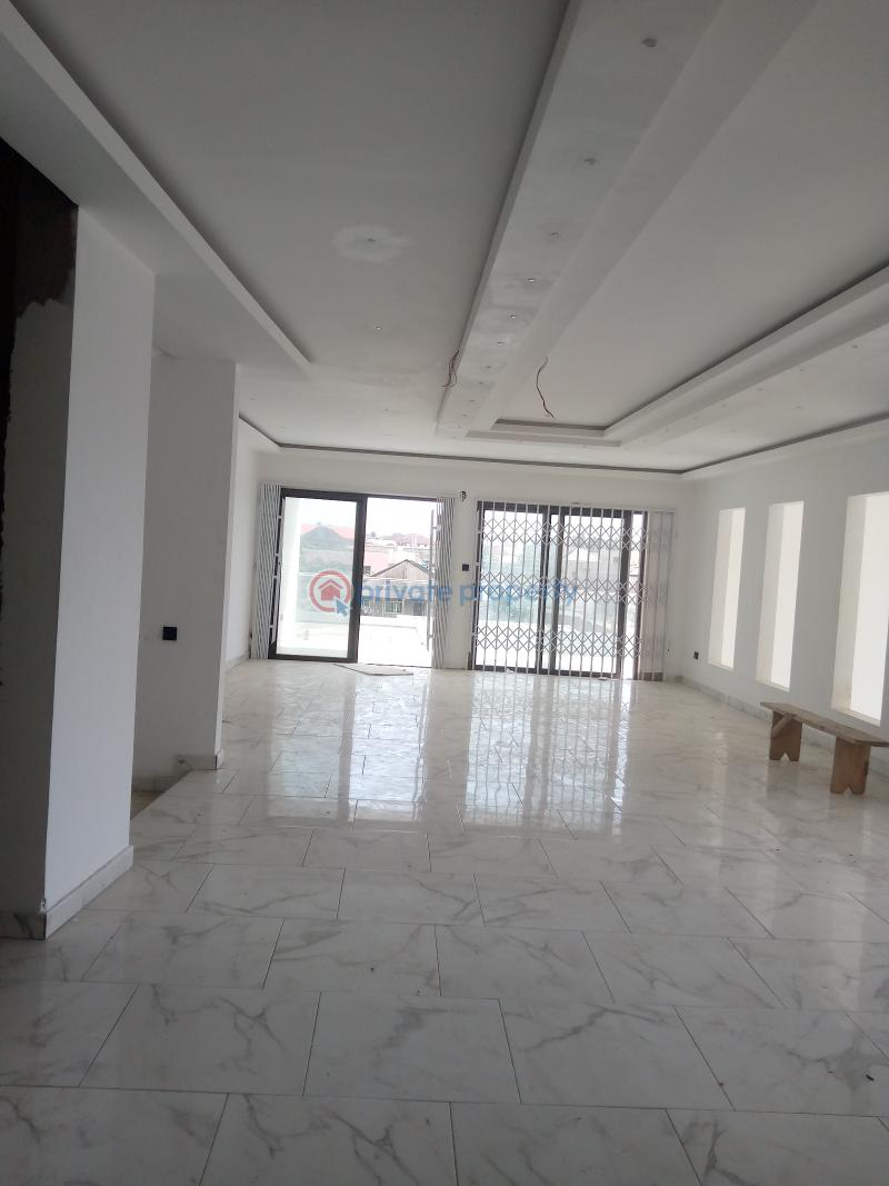 9 bedroom House For Sale Adjiringanor East Legon Accra - 5