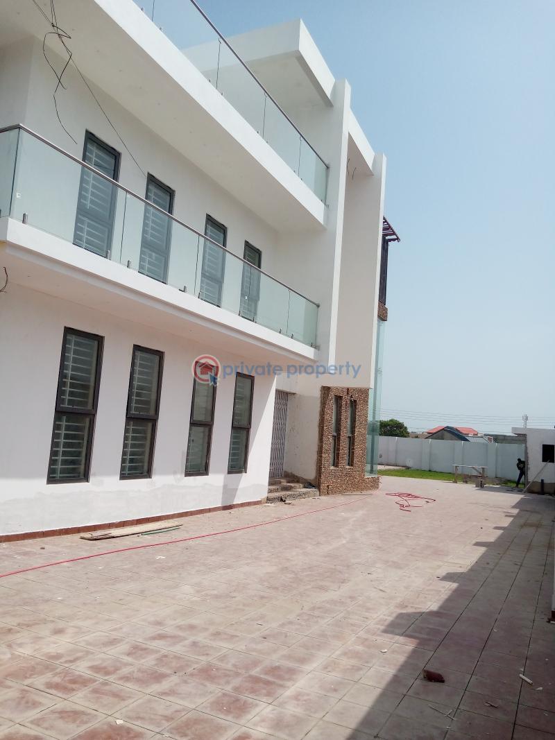 9 bedroom House For Sale Adjiringanor East Legon Accra - 1