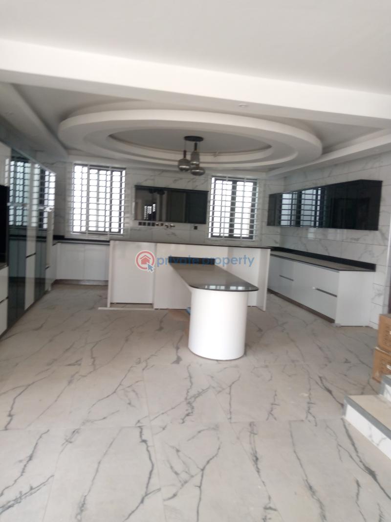 9 bedroom House For Sale Adjiringanor East Legon Accra - 4
