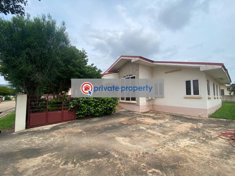 3 bedroom Townhouse For Sale &nbsp;oyarifa La Nkwantanang Madina Municipal Accra - 0