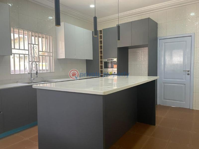 7 bedroom House For Sale comm 25 Tema Accra - 0
