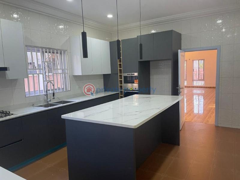 7 bedroom House For Sale comm 25 Tema Accra - 3