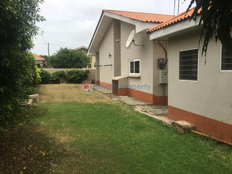 3 bedroom Detached Bungalow For Sale Regimanuel Gray Estates, East Airport Spintex Road Accra - 11