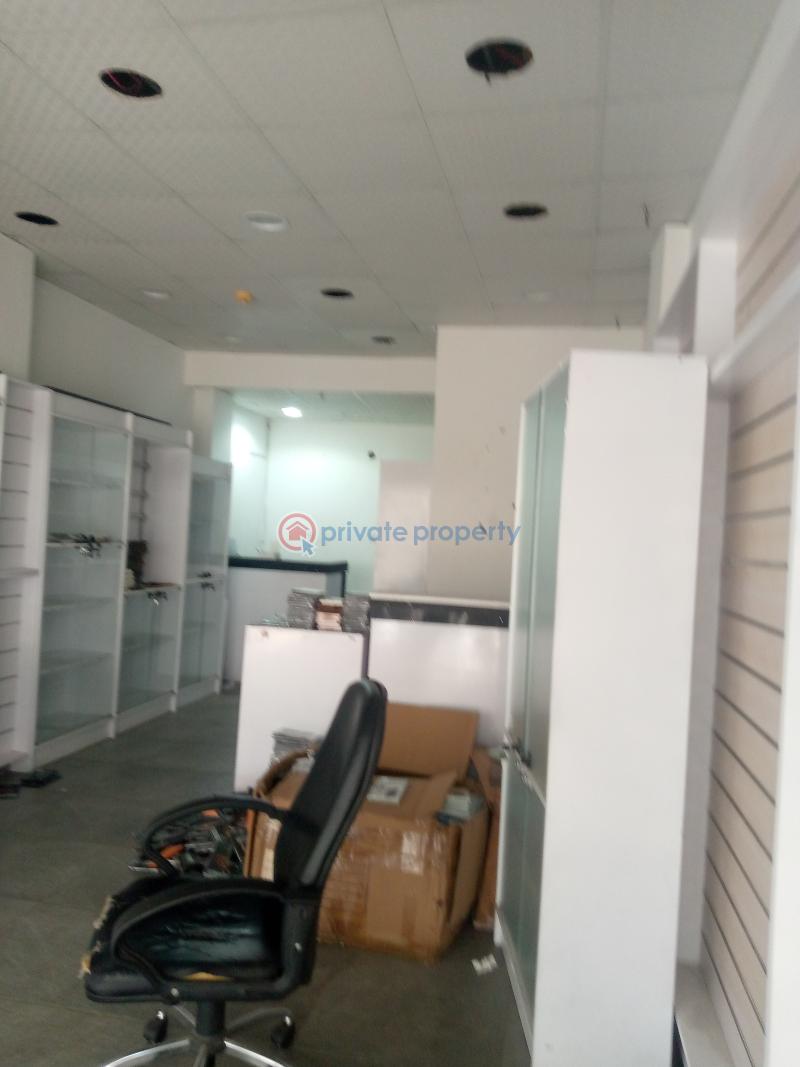 Shop For Rent Osu Accra - 1