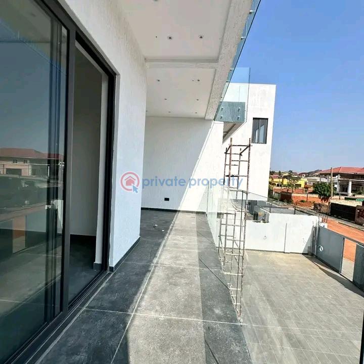 4 bedroom Townhouse For Sale Adjiriganor East Legon Accra - 7