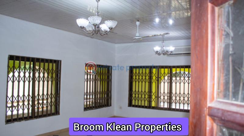 4 bedroom House For Sale Weija, West Hills, New Aplaku West Hills Mall Old Dansoman Accra - 5