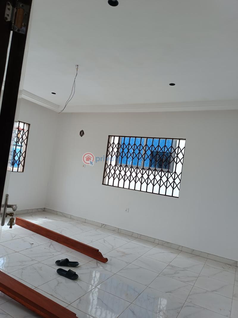 3 bedroom Semi detached Duplex For Sale Ashongman Estate Ga East Municipal Accra - 5