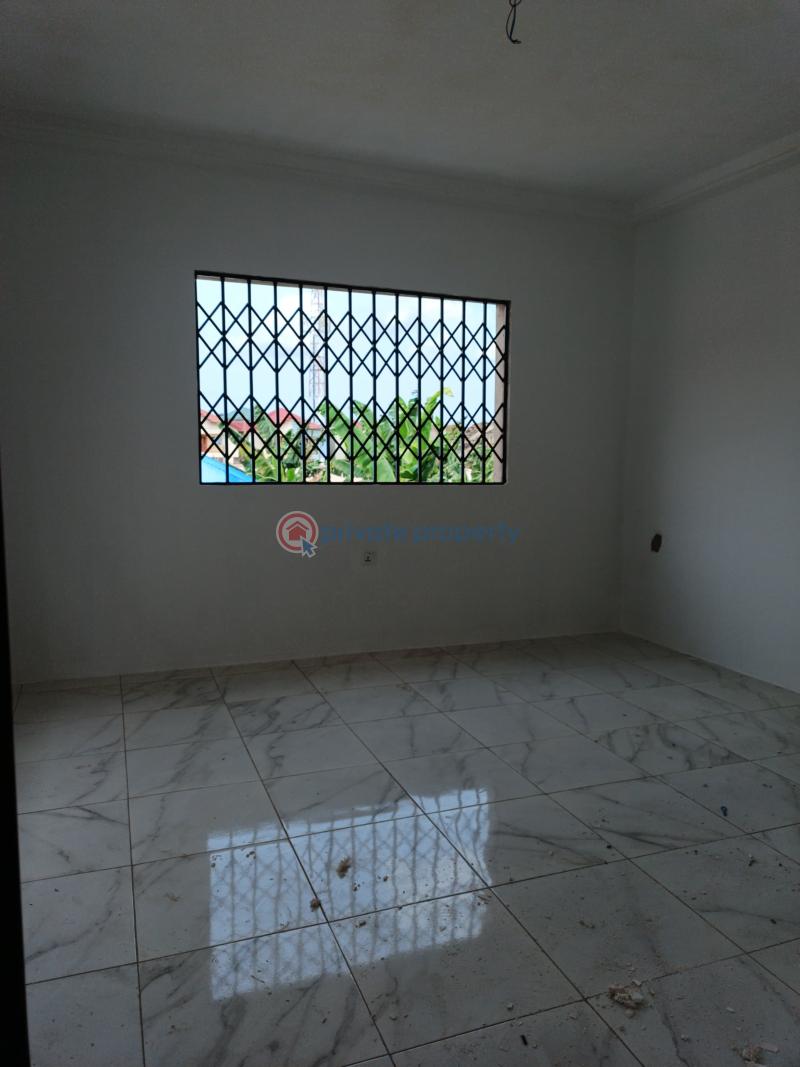 3 bedroom Semi detached Duplex For Sale Ashongman Estate Ga East Municipal Accra - 3