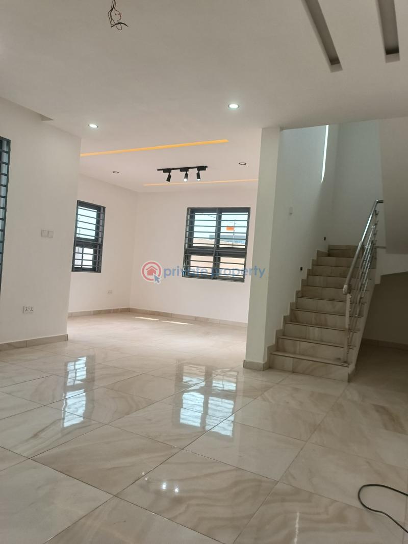 3 bedroom House For Sale Lakeside Estates. Adenta Municipal Accra - 9