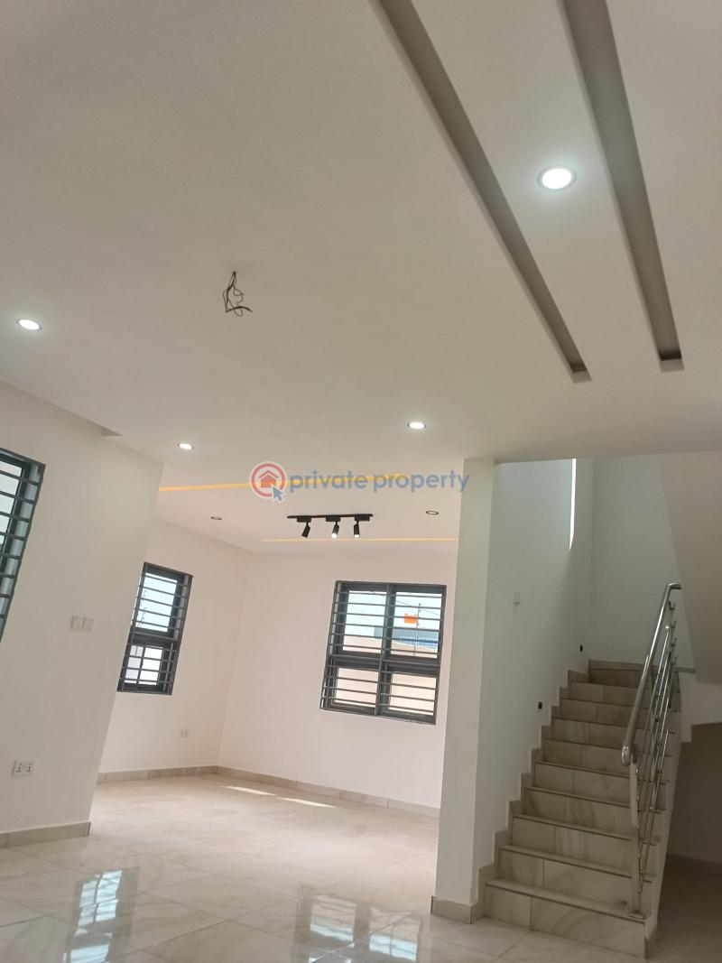 3 bedroom House For Sale Lakeside Estates. Adenta Municipal Accra - 8