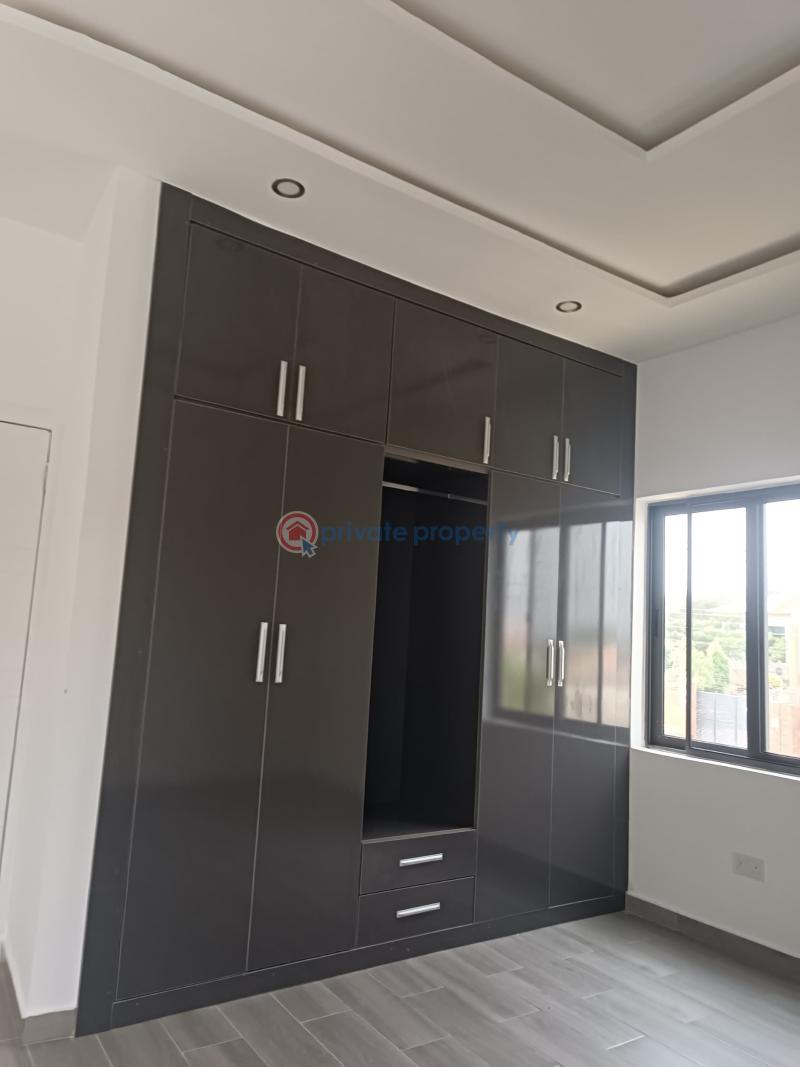 3 bedroom Townhouse For Sale North Legon Accra - 14