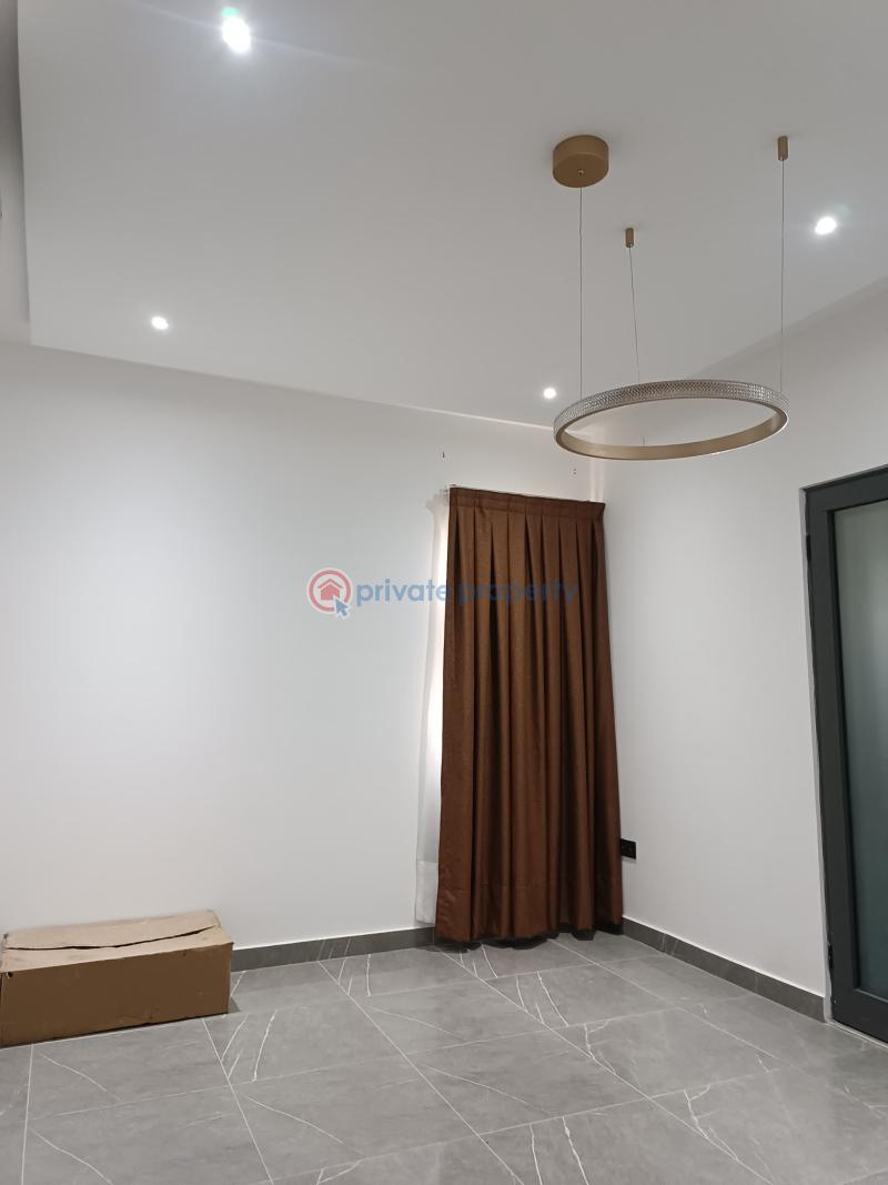 4 bedroom House For Sale Lakeside Estates. Adenta Municipal Accra - 1