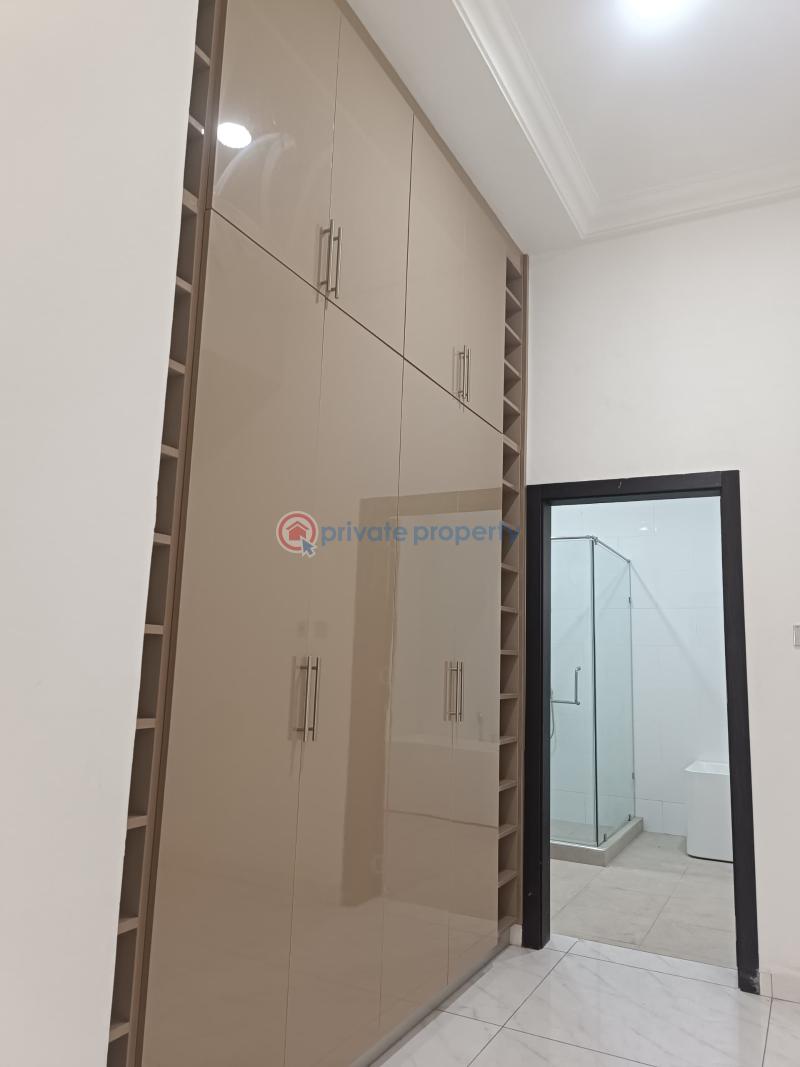 4 bedroom House For Sale Lakeside Estates. Adenta Municipal Accra - 8