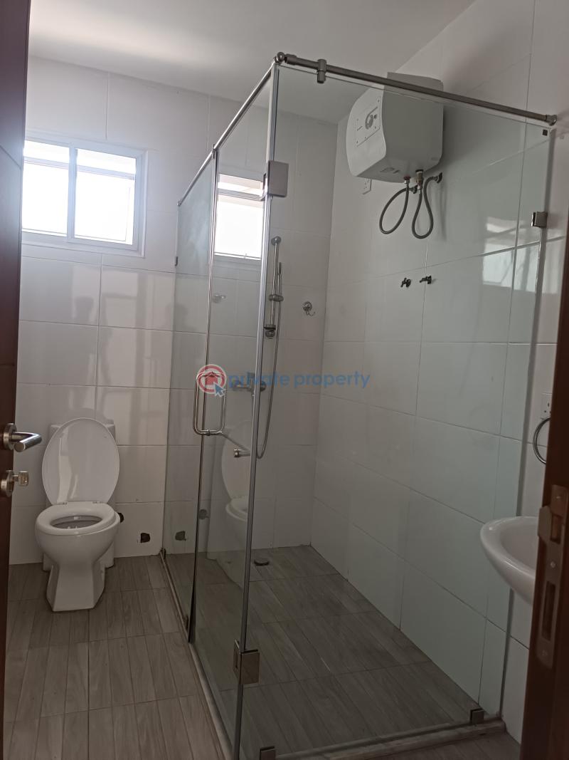 4 bedroom House For Sale Adjiringanor East Legon Accra - 13