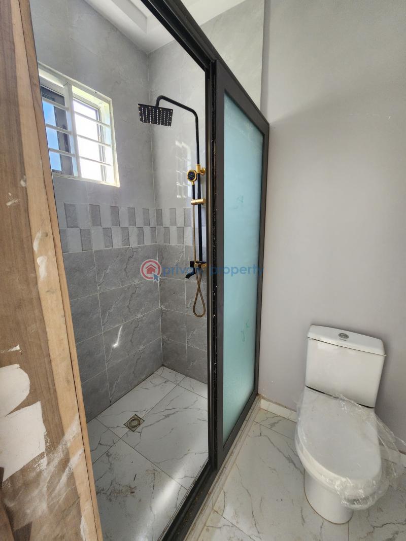 4 bedroom House For Sale Ashaley Botwe Adenta Municipal Accra - 0