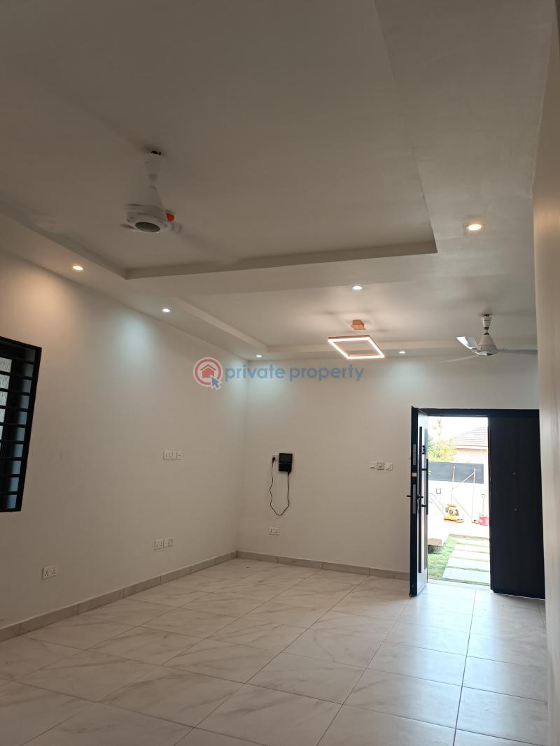 4 bedroom House For Sale Lakeside Estates. Adenta Municipal Accra - 15