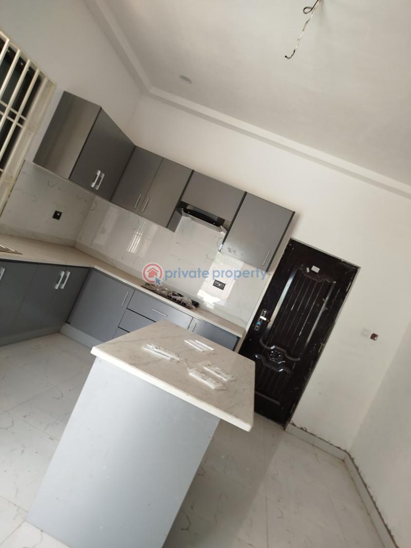 4 bedroom House For Sale Lakeside Estates. Adenta Municipal Accra - 0