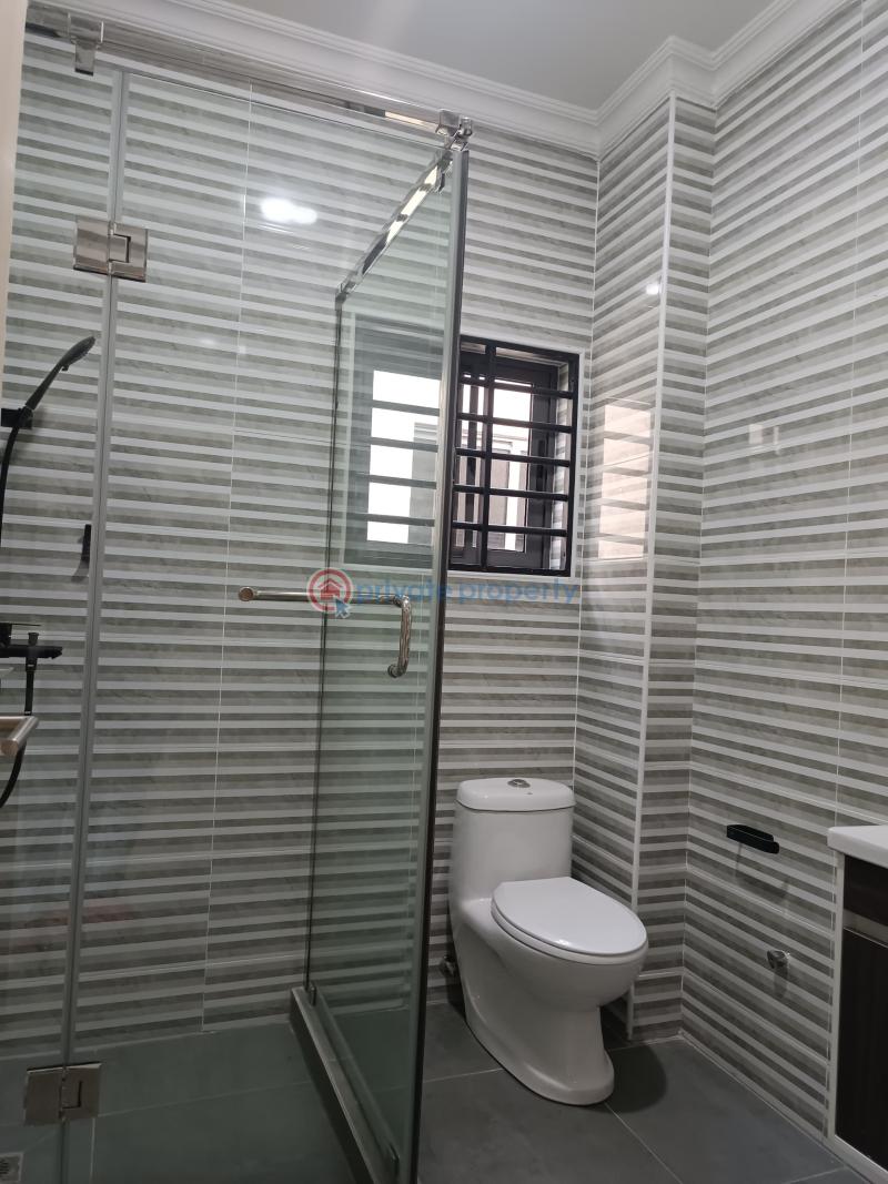 4 bedroom House For Sale Lakeside Estates. Adenta Municipal Accra - 7