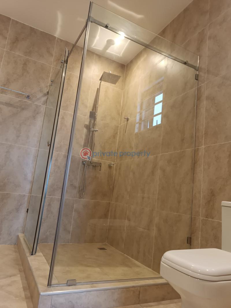 4 bedroom House For Sale Lakeside Estates. Adenta Municipal Accra - 0