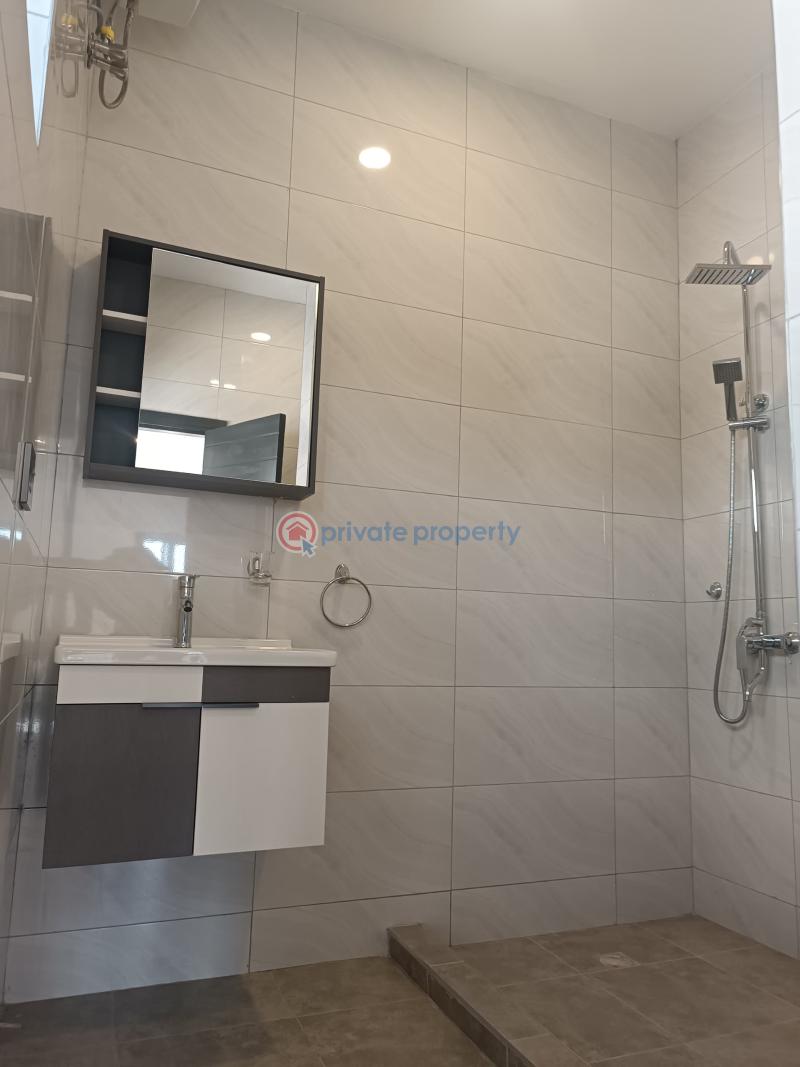 5 bedroom Detached Duplex For Sale East Legon Accra - 11