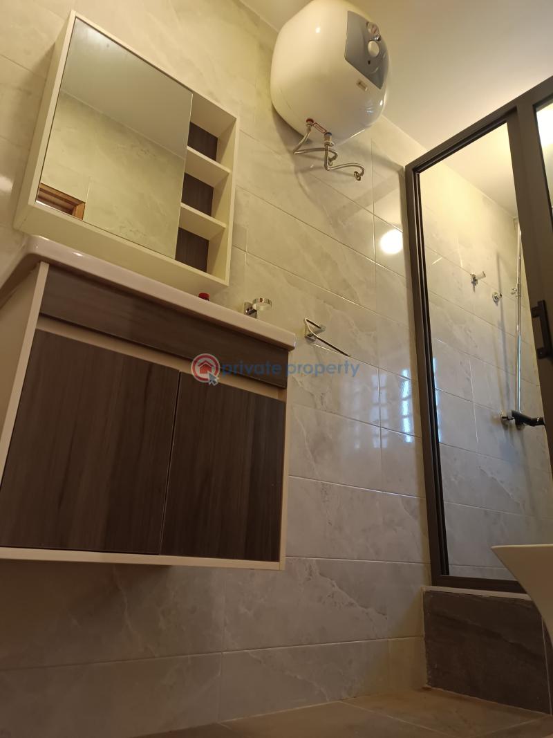 4 bedroom House For Sale Lakeside Estates. Adenta Municipal Accra - 0