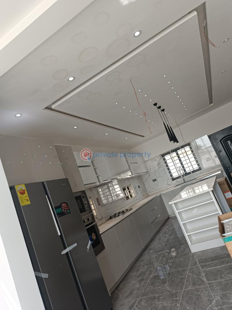 4 bedroom House For Sale Lakeside Estates. Adenta Municipal Accra - 14