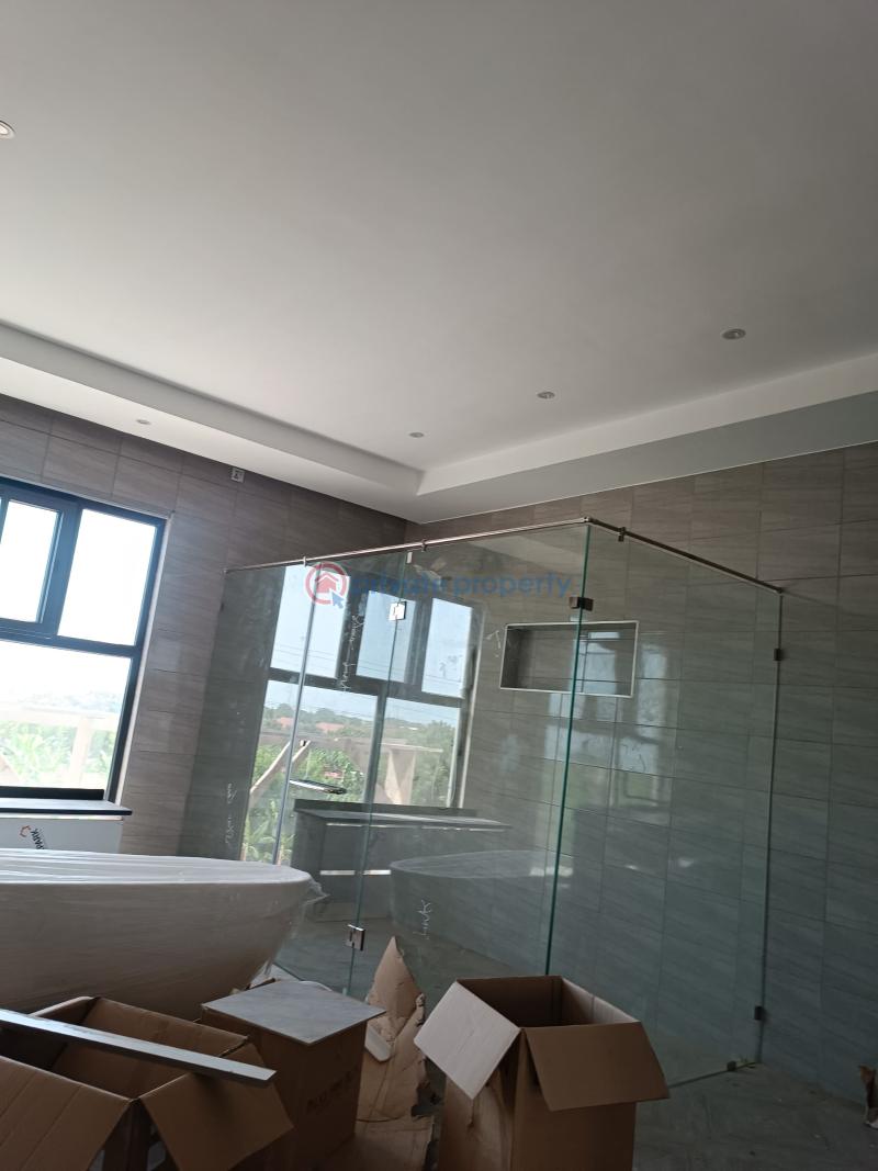 4 bedroom House For Sale East Legon Accra - 3