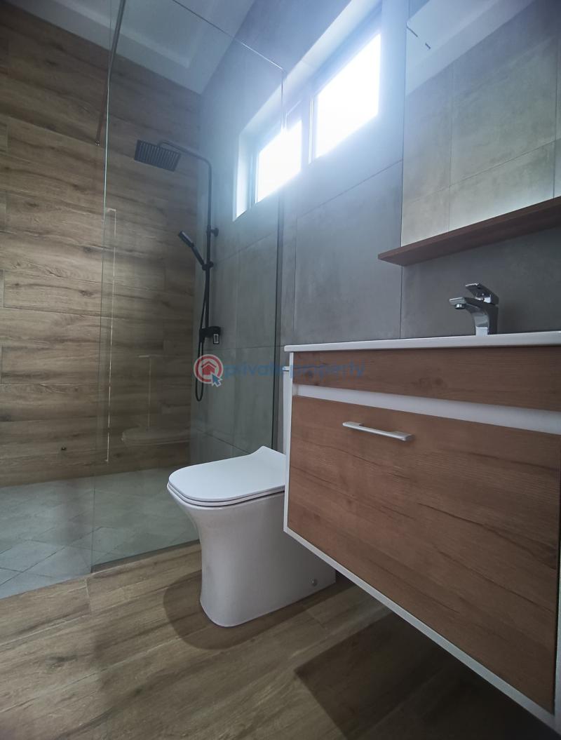 4 bedroom House For Sale Trasacco East Legon Accra - 2