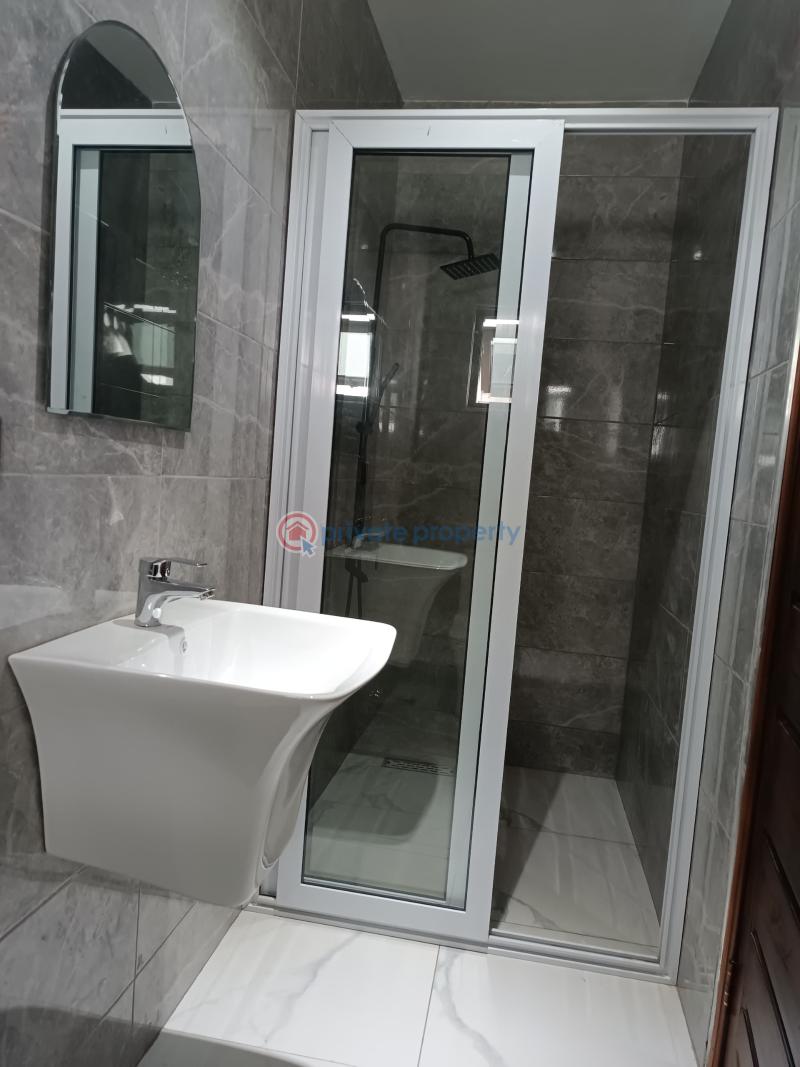 4 bedroom House For Sale Lakeside Estates. Adenta Municipal Accra - 16