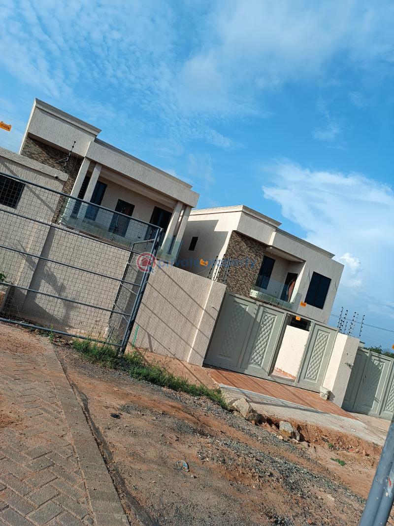 4 bedroom House For Sale East Legon Accra - 19