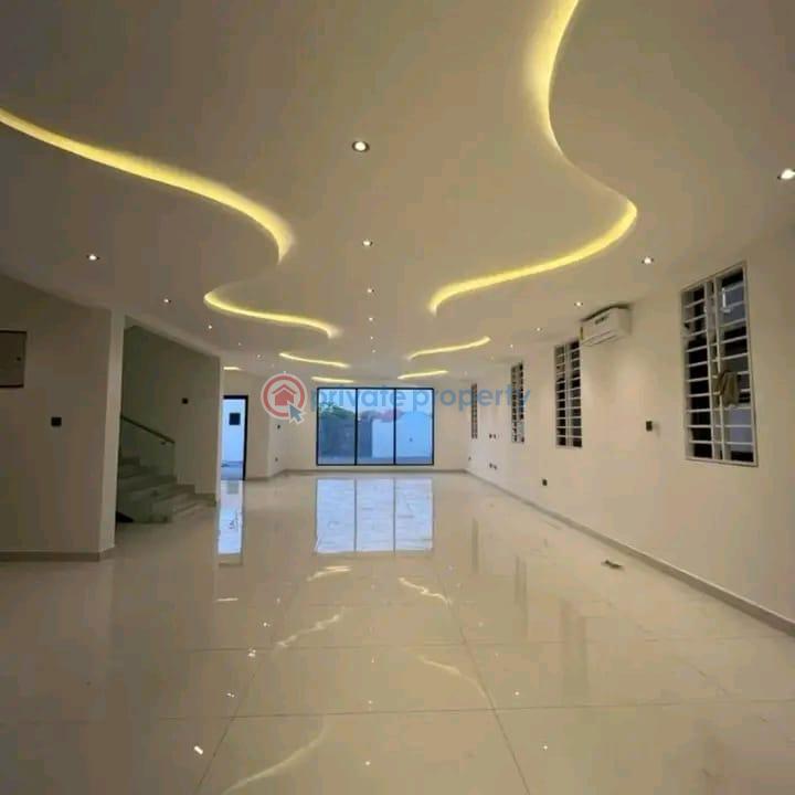 4 bedroom Townhouse For Sale Ashaley Botwe Adenta Municipal Accra - 8