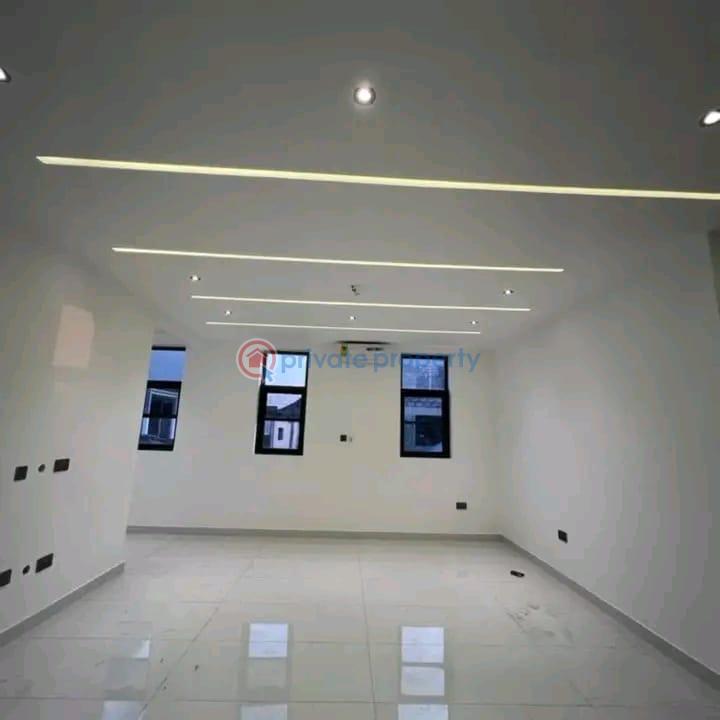 4 bedroom Townhouse For Sale Ashaley Botwe Adenta Municipal Accra - 9