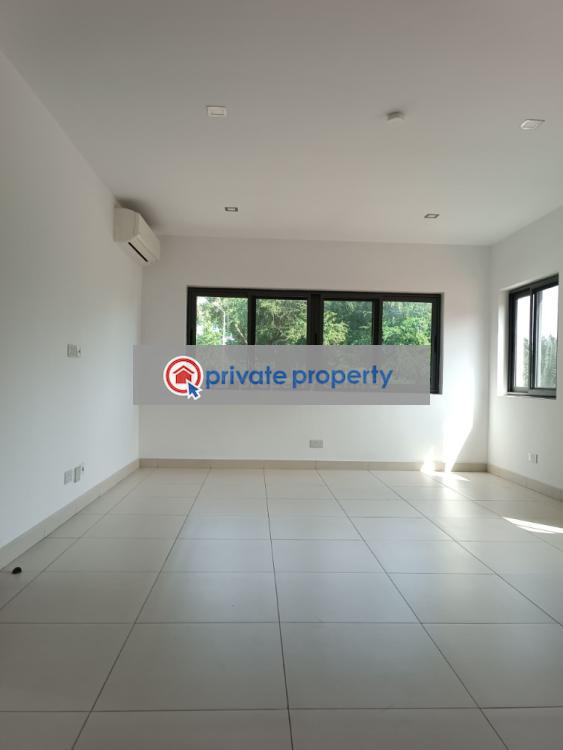 4 bedroom Townhouse For Sale Airport Residential Area Accra - 8