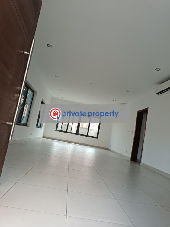 4 bedroom Townhouse For Sale Airport Residential Area Accra - 2