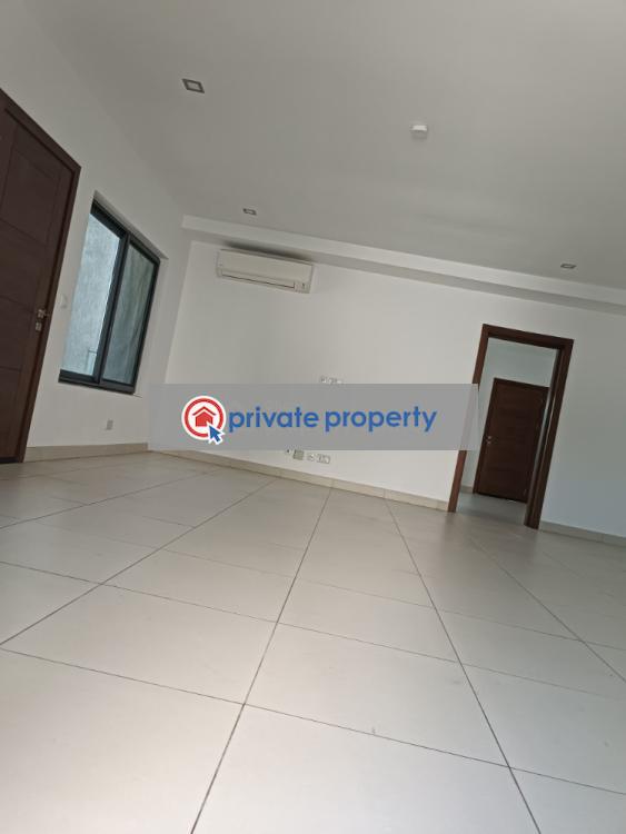 4 bedroom Townhouse For Sale Airport Residential Area Accra - 5