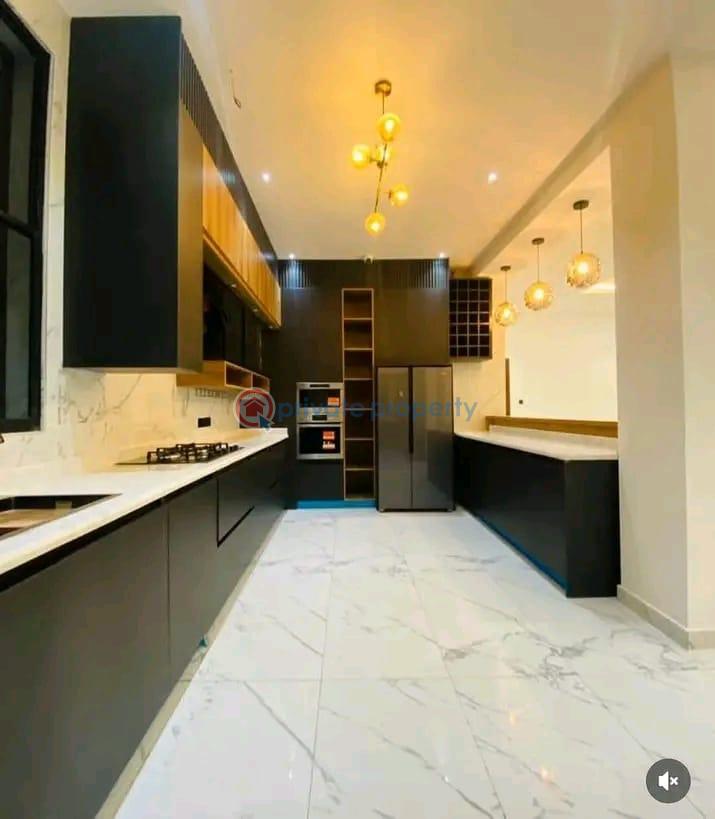 4 bedroom Townhouse For Sale East Legon Accra - 6