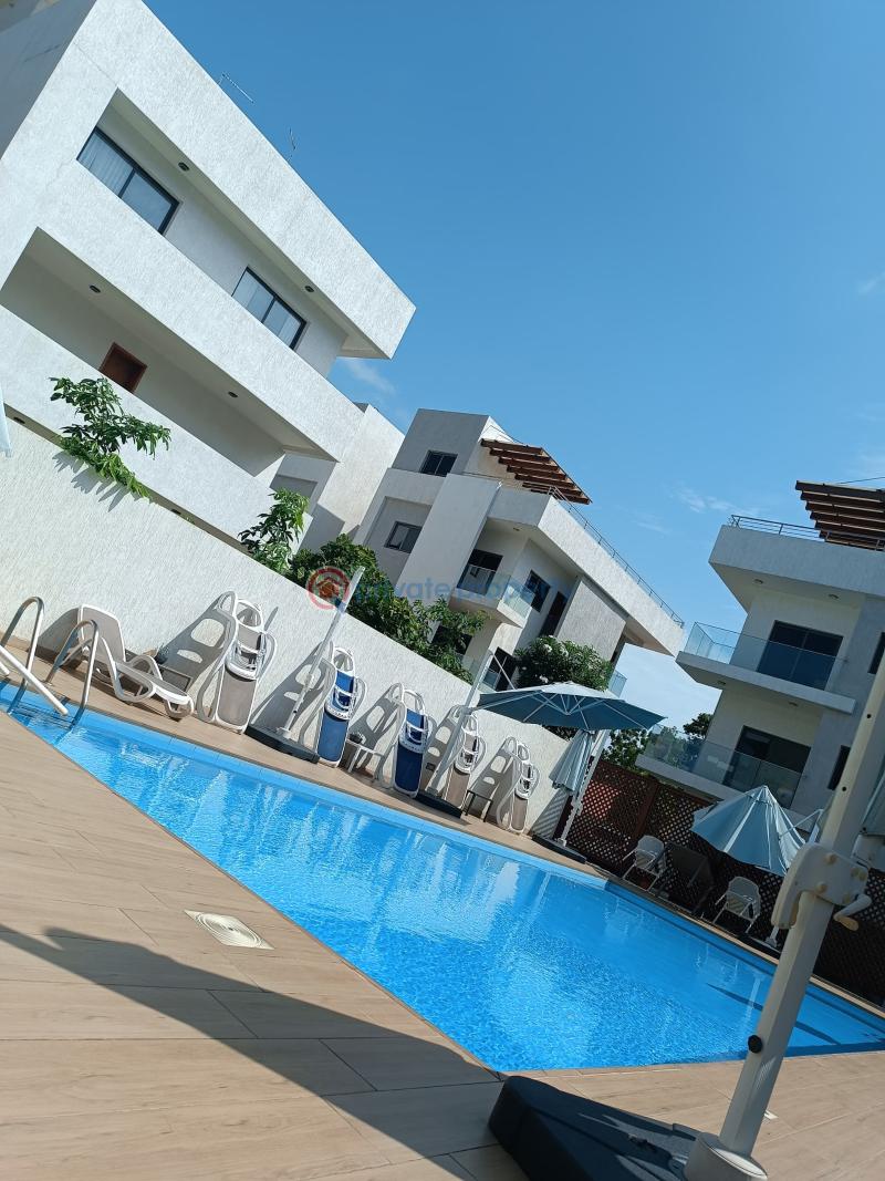4 bedroom Townhouse For Sale Airport Residential Area Accra - 16