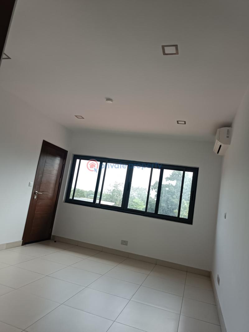 4 bedroom Townhouse For Sale Airport Residential Area Accra - 12