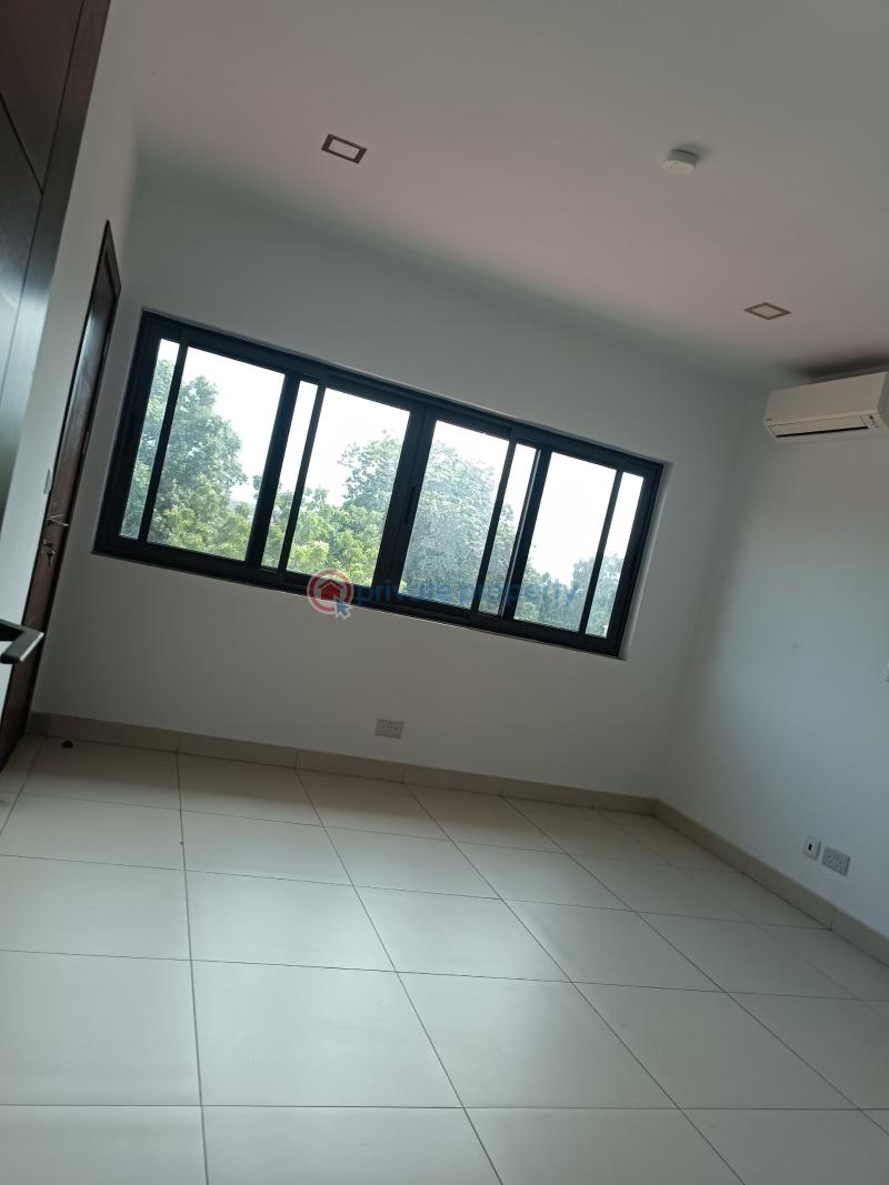 4 bedroom Townhouse For Sale Airport Residential Area Accra - 14