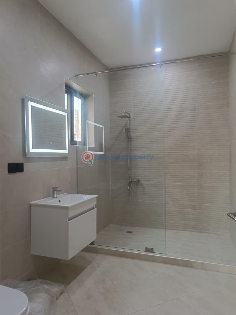 5 bedroom House For Sale Ashalley Botwe Accra Metropolitan  - 8