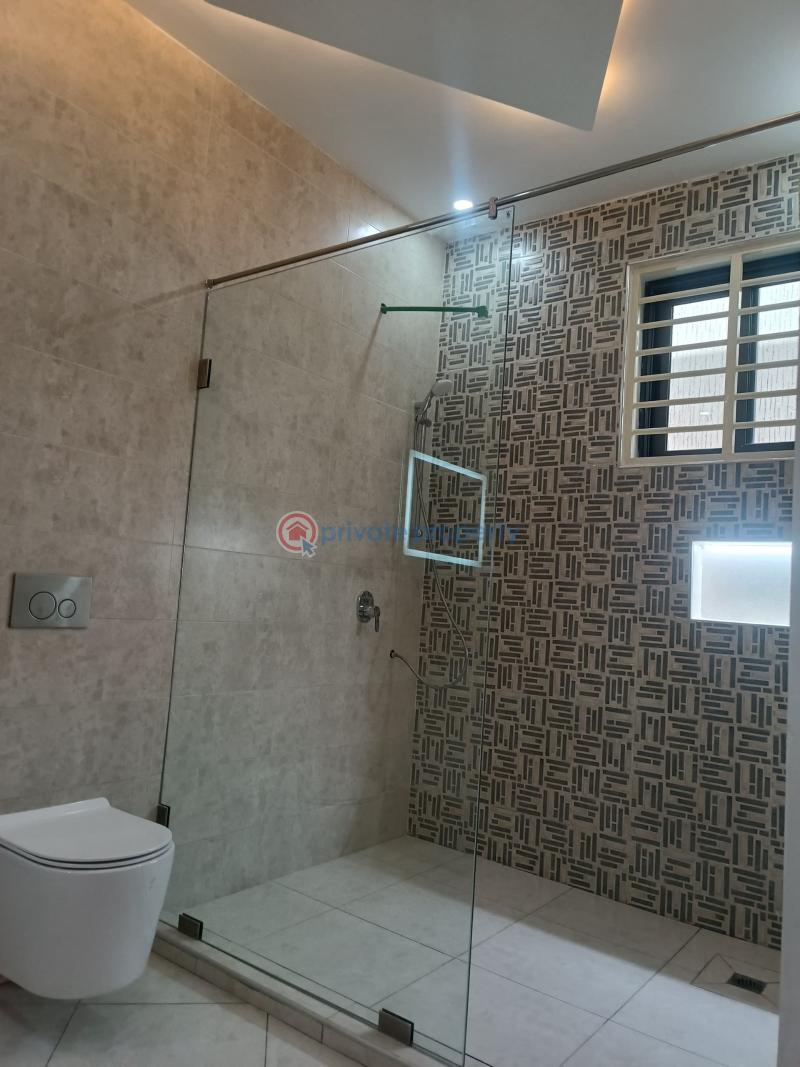 5 bedroom House For Sale Ashalley Botwe Accra Metropolitan  - 1