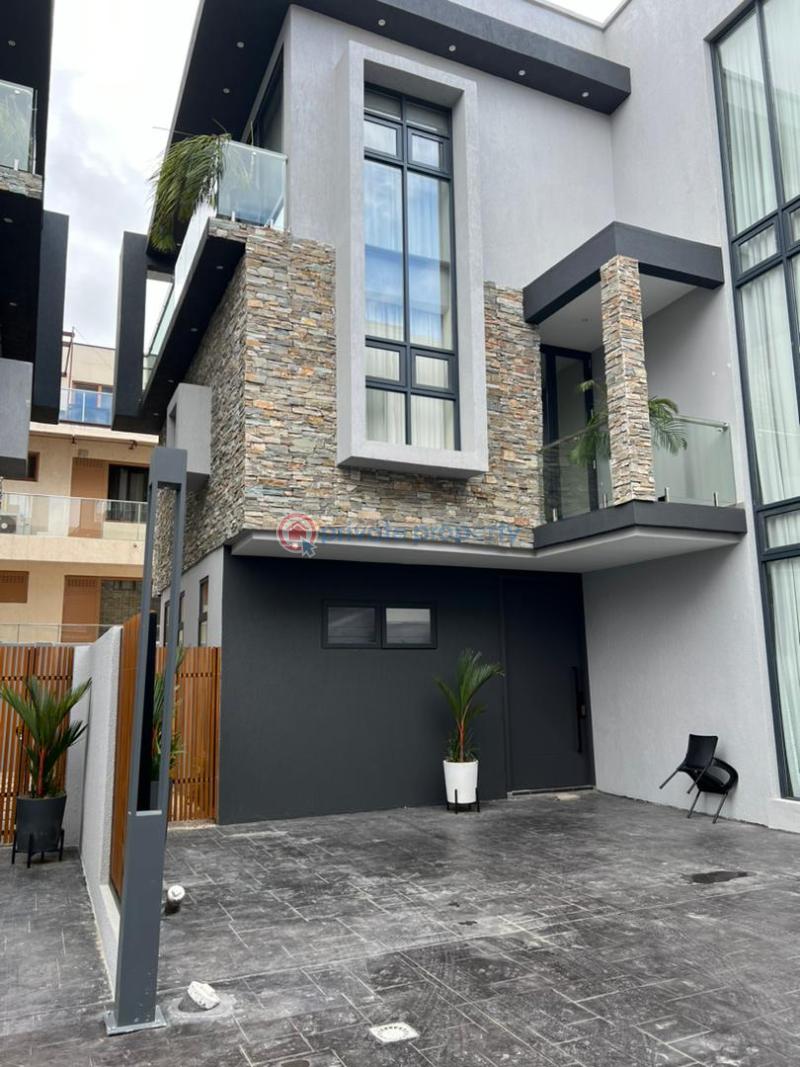 5 bedroom House For Sale Cantonments Accra - 10